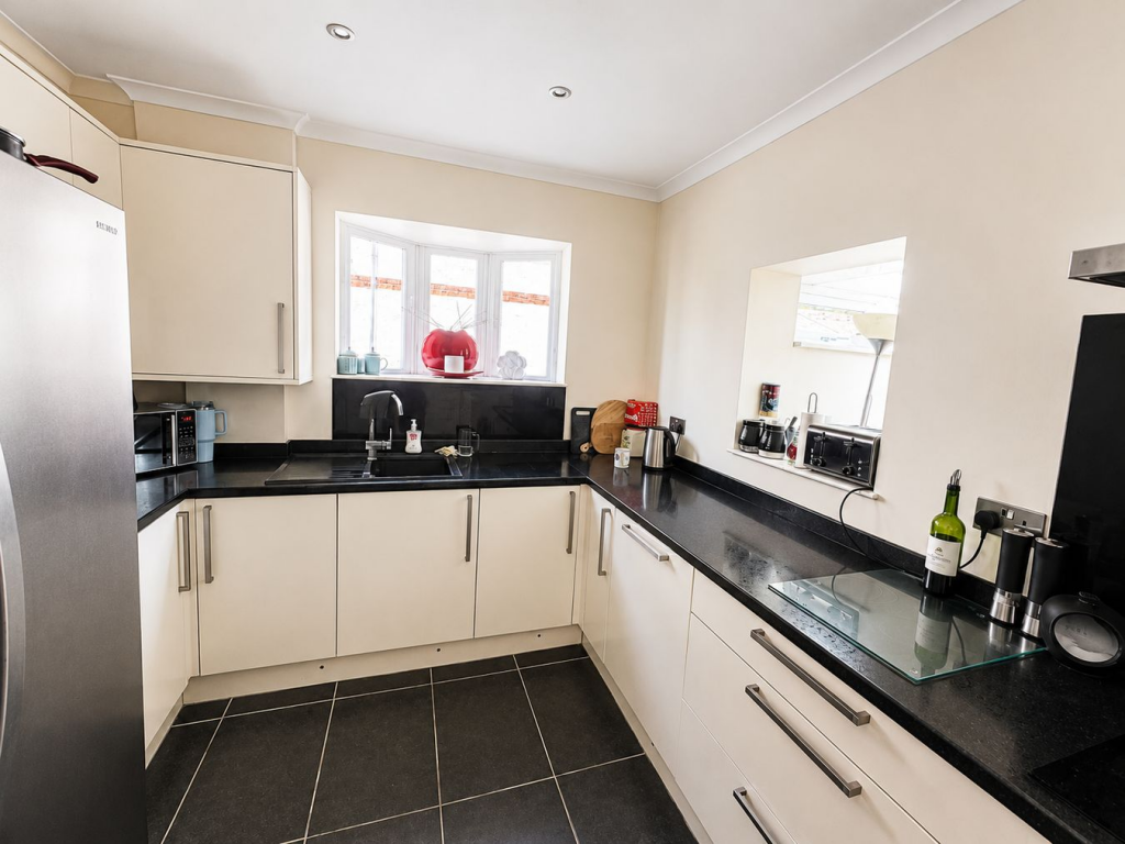 House in London - View 5