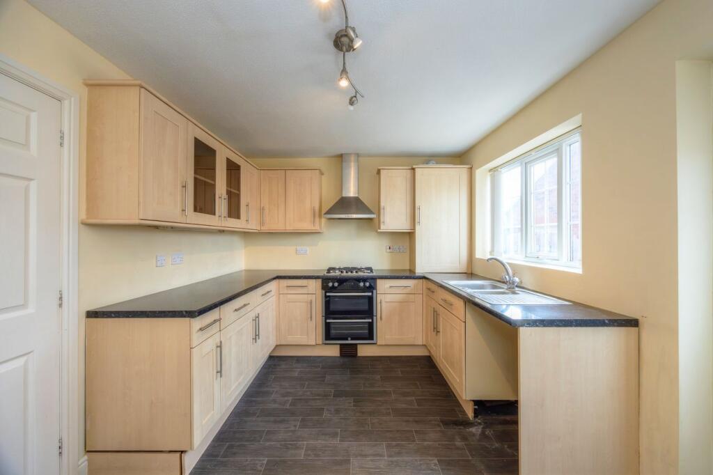 House in Barnsley, Bolton upon Dearne - View 4