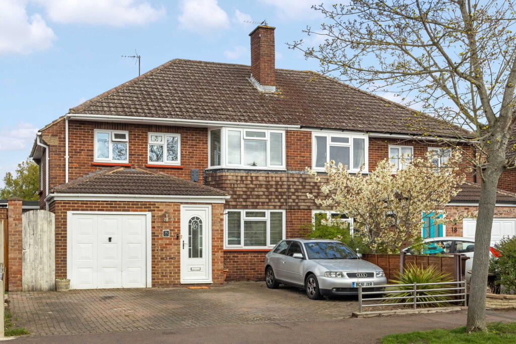 Main image of property: Farmington Road, Cheltenham, GL51 6AT