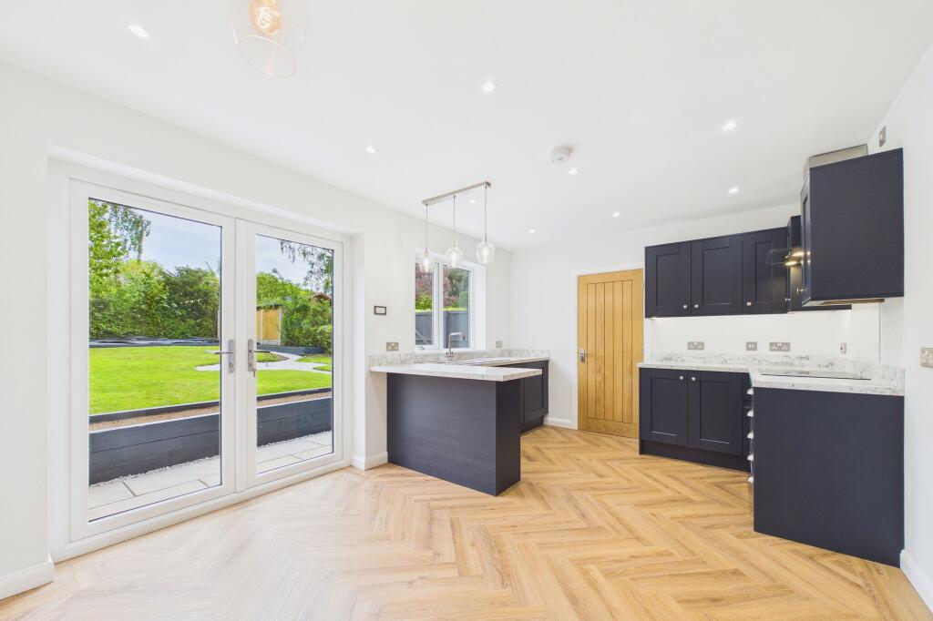 House in Upton - View 2