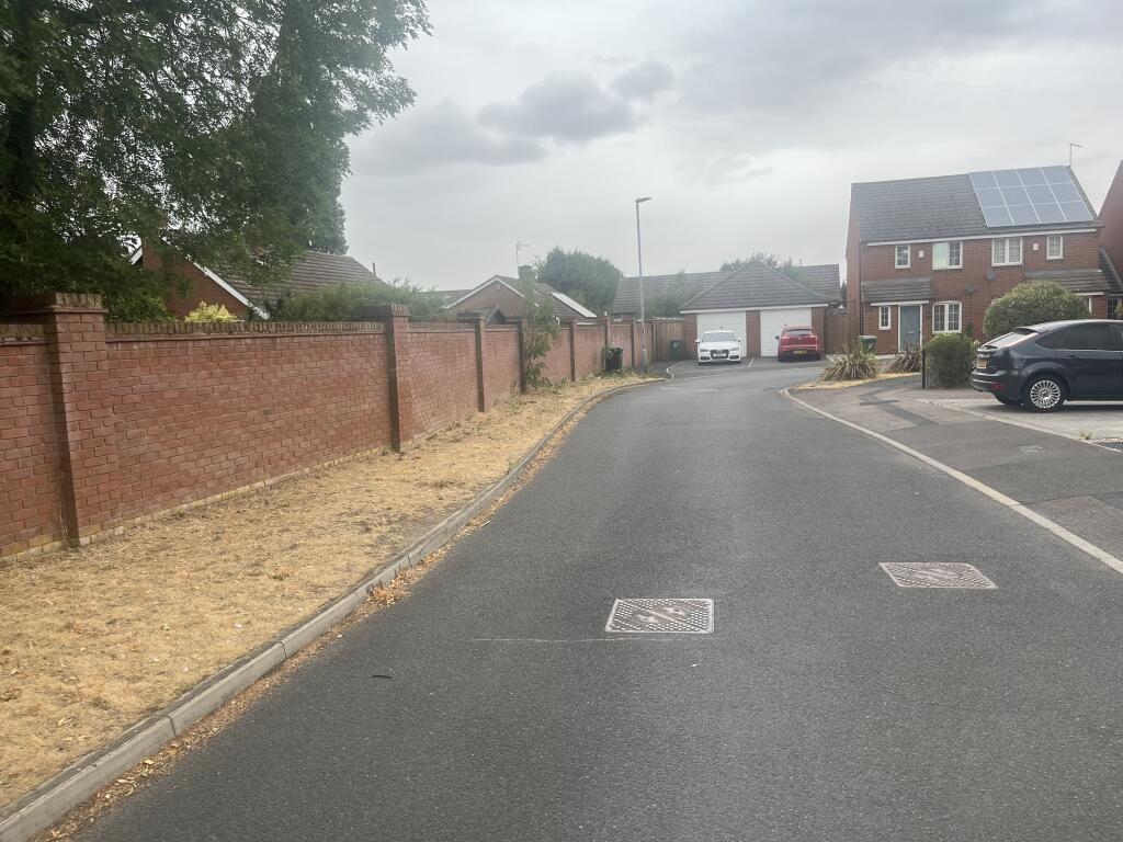 Freehold titles at various locations in, East Midlands and West Yorkshire DE55 2LG - View 3