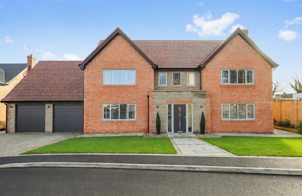Main image of property: The Limes, Old Tupton, S42