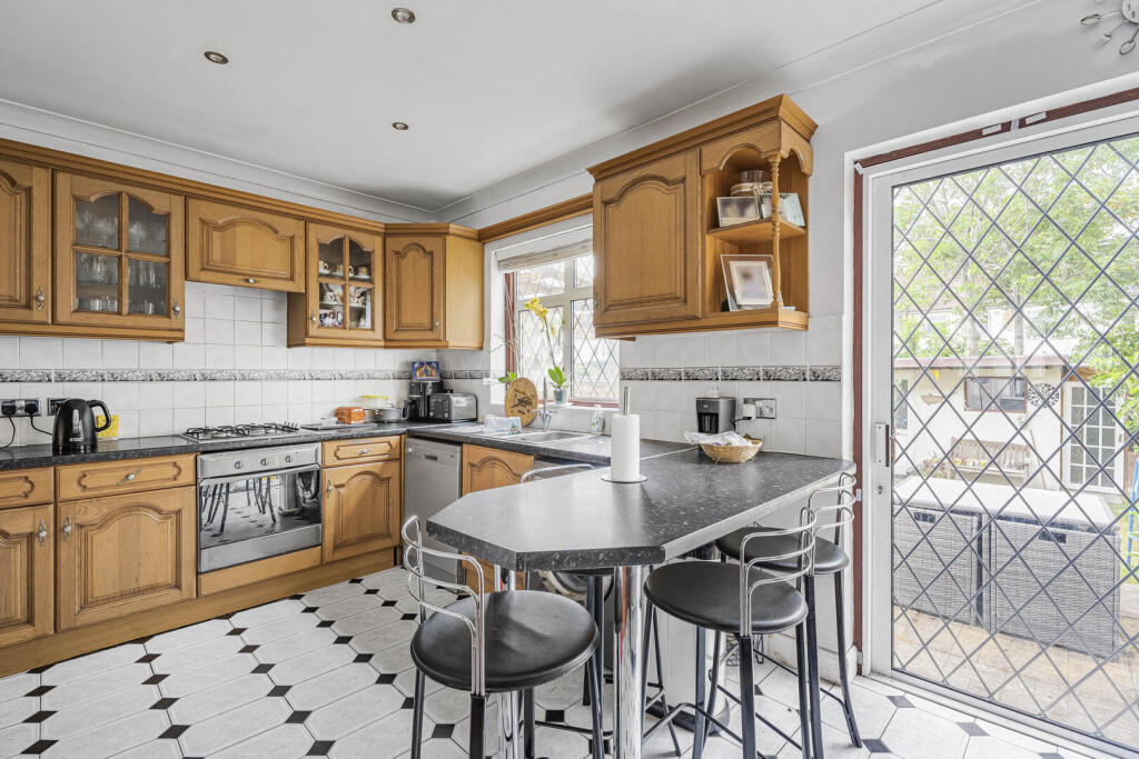 Connop Road, Enfield – pohled 2