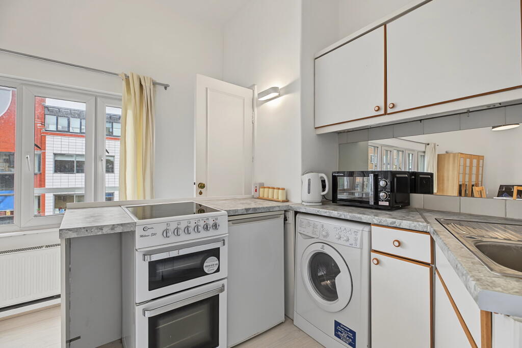 Apartment in London - View 4
