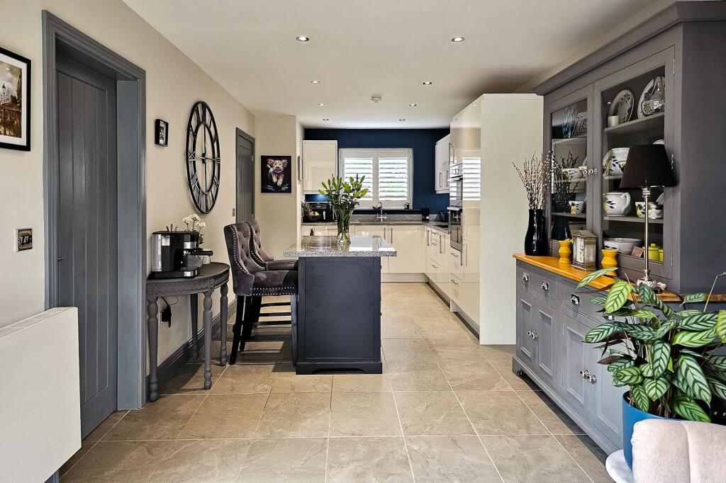 Glebe Court, Killinghall, HG3 photo 4
