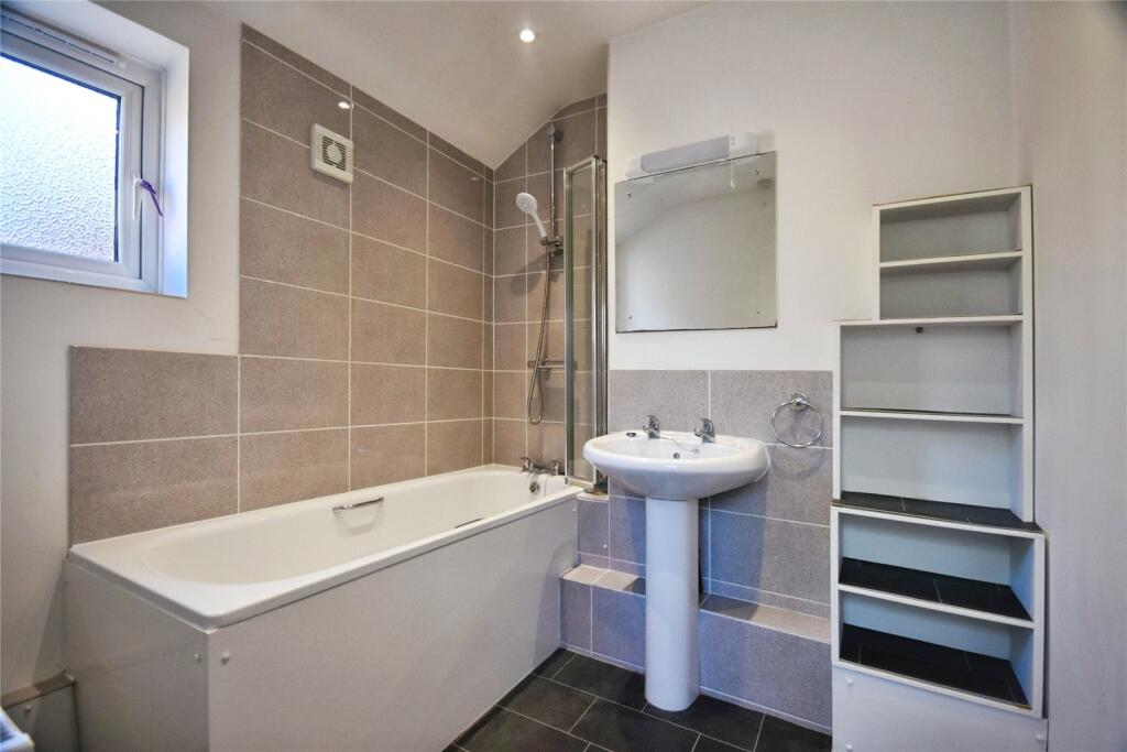 47 Watlington Street, Reading, RG1 photo 4