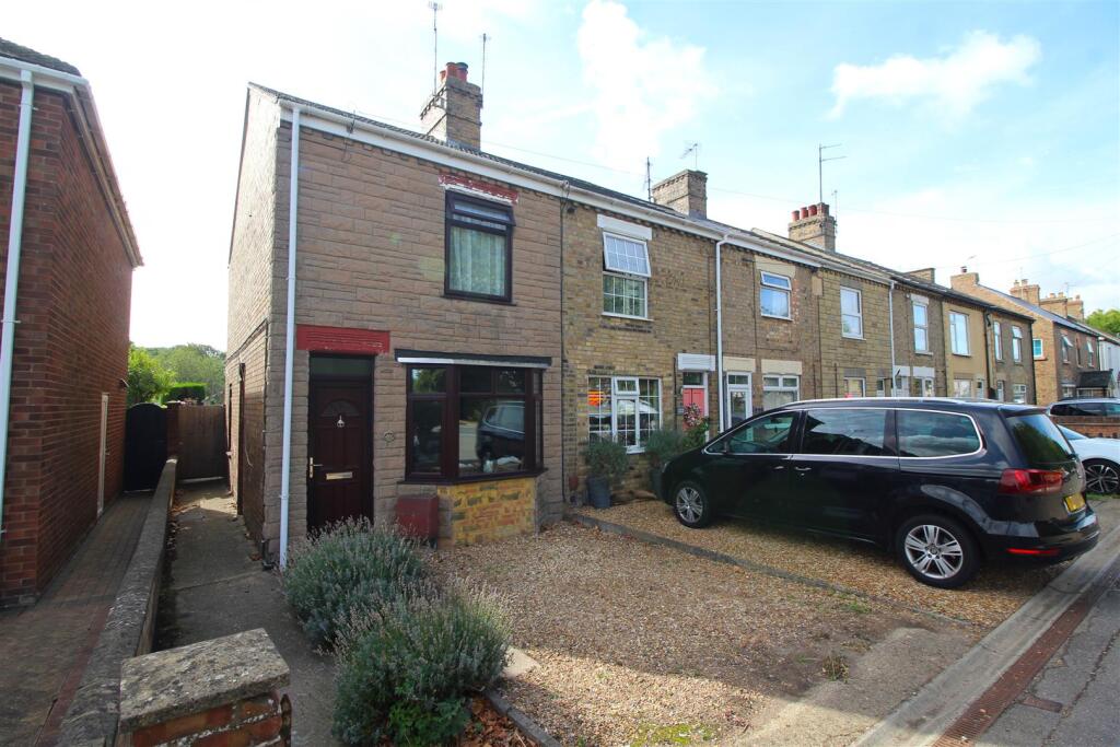 Main image of property: Broadway, Yaxley, Peterborough