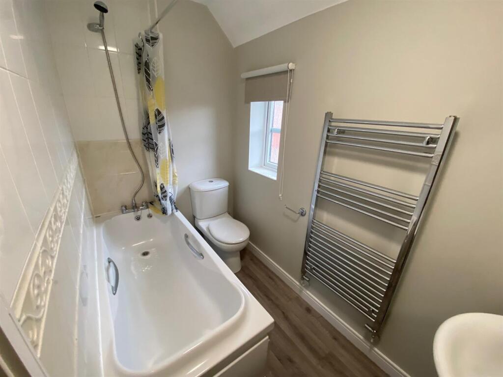 House in Taunton - View 4