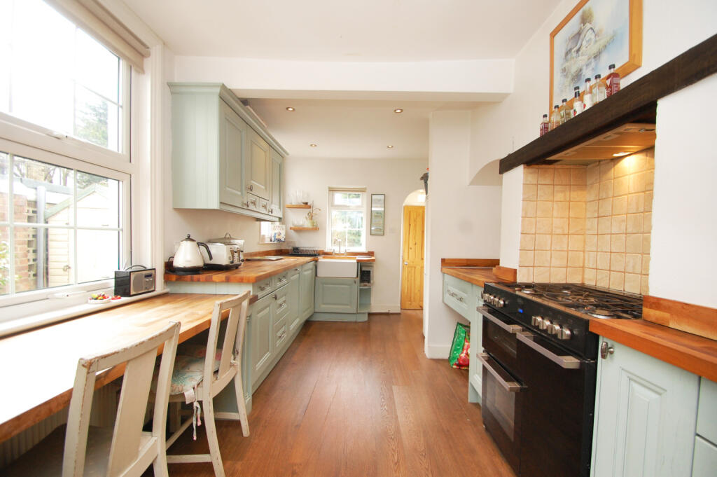 House in Tatling End, Gerrards Cross - View 5