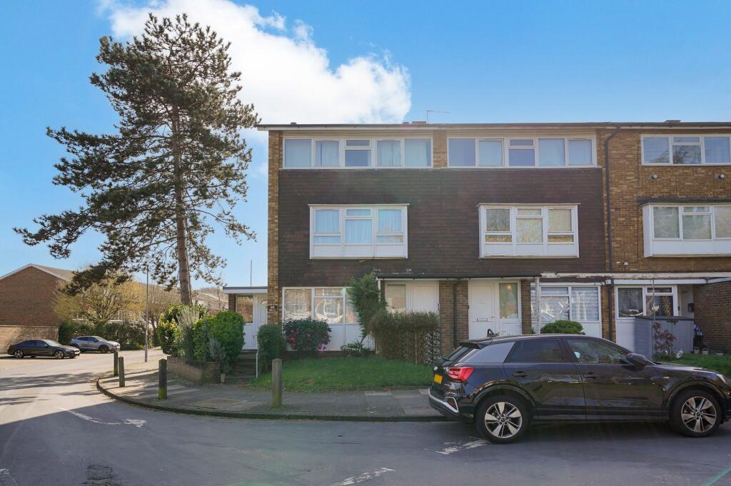Main image of property: Oakways, London, SE9