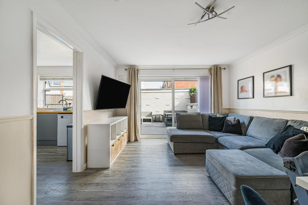 Apartment in Tonbridge - View 4