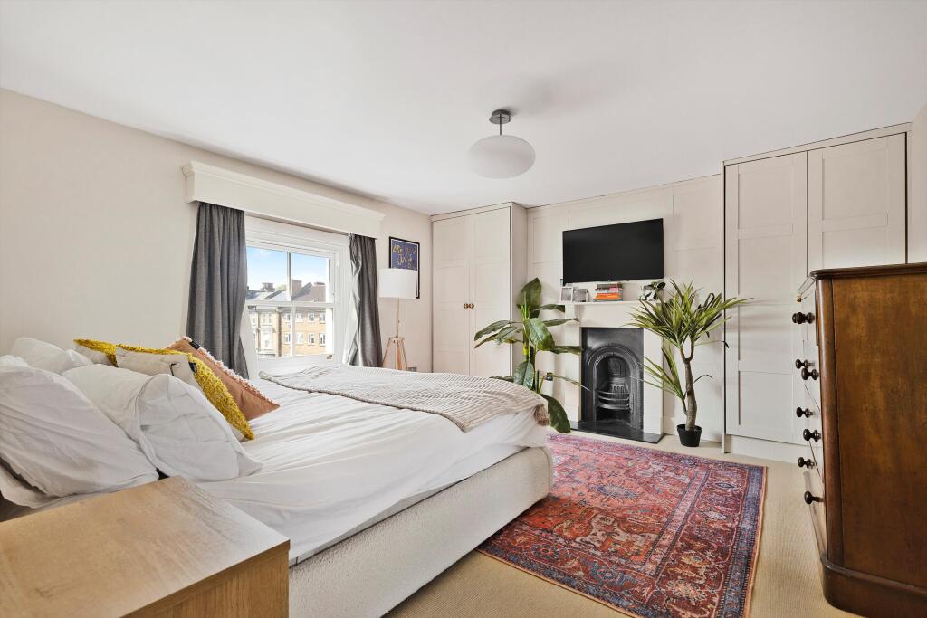 Apartment in London - View 5
