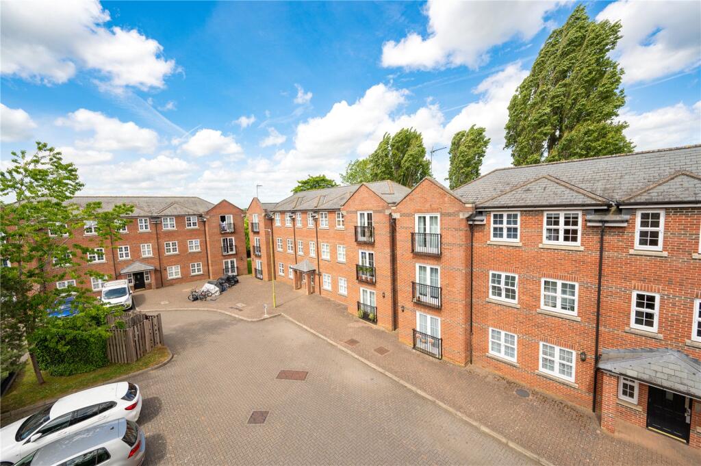 Apartment in St Albans, London Colney - View 5