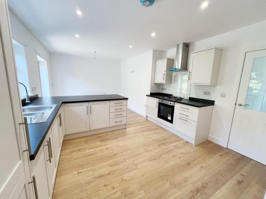 Oxclose Crescent, Spennymoor photo 5