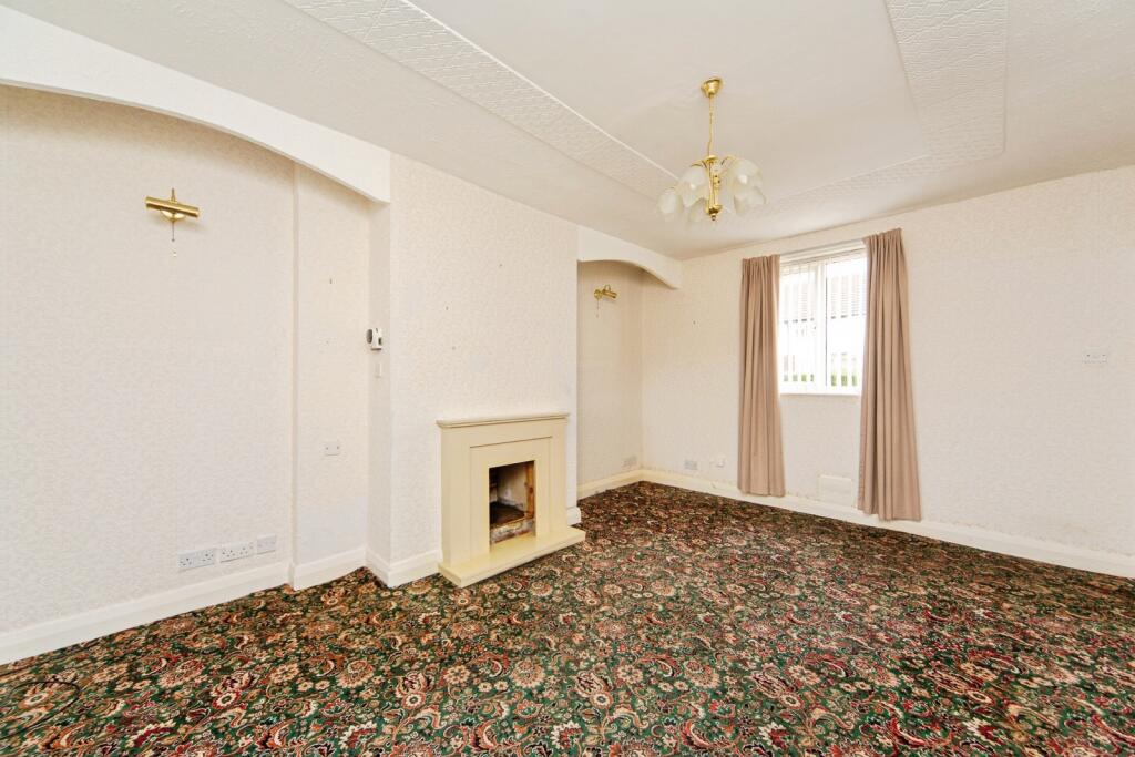 House in Wirral, Liverpool City Region - More