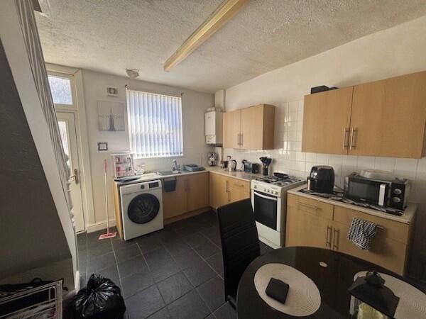 853 Corporation Road, Birkenhead photo 2