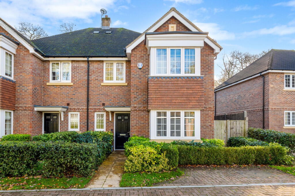 Main image of property: Stanton Grove, Tadworth, Surrey, KT20 5FJ