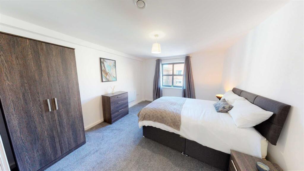 Apartment in Liverpool - View 5