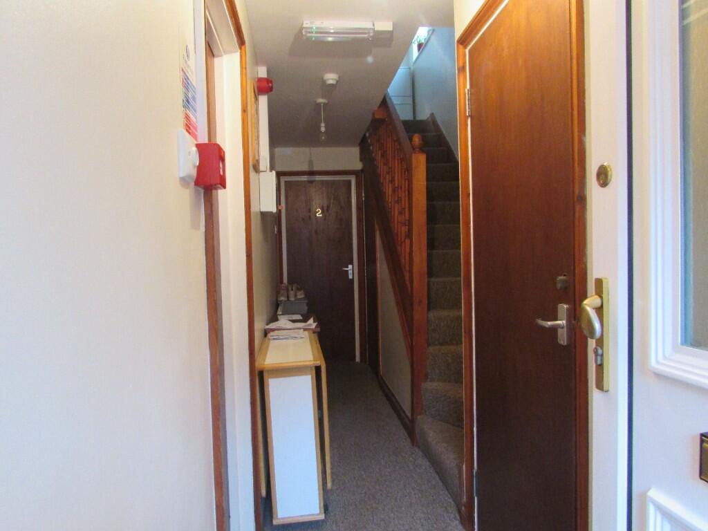 Harcourt Street, Luton, Bedfordshire, LU1 photo 2