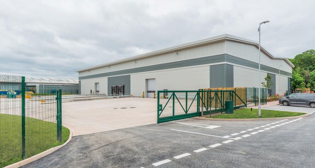 Hartlebury 45 - Service Yard