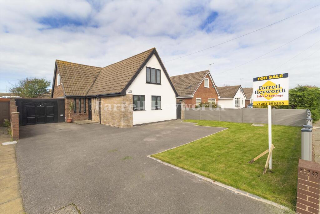 4-bed detached on Broadway, Fleetwood, £325,000