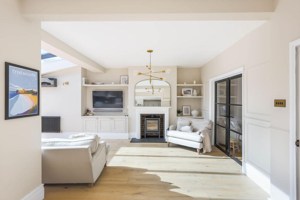House in North Tyneside, North East - More