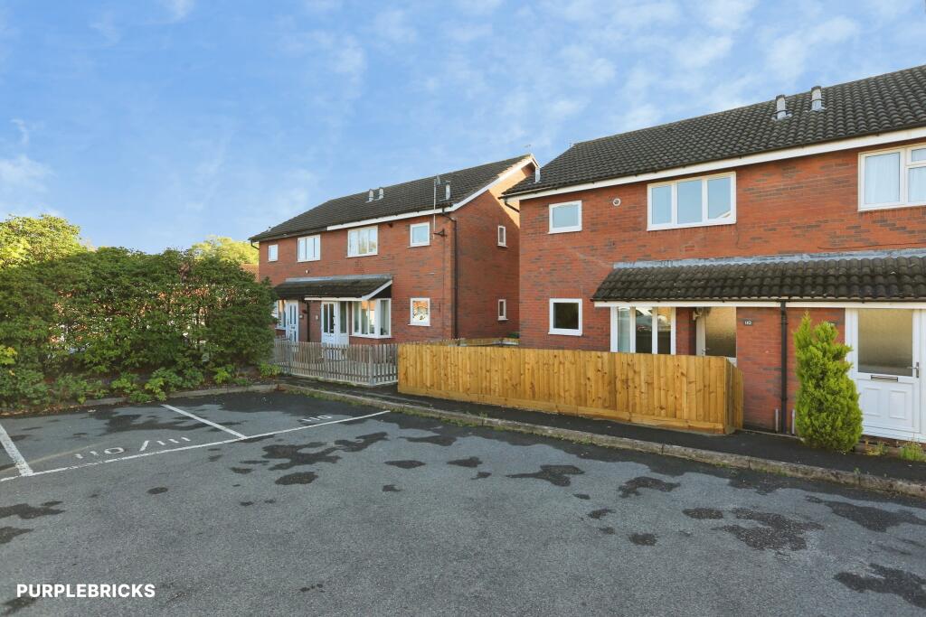 House in Eastleigh, Chartwell Green, West End - View 2