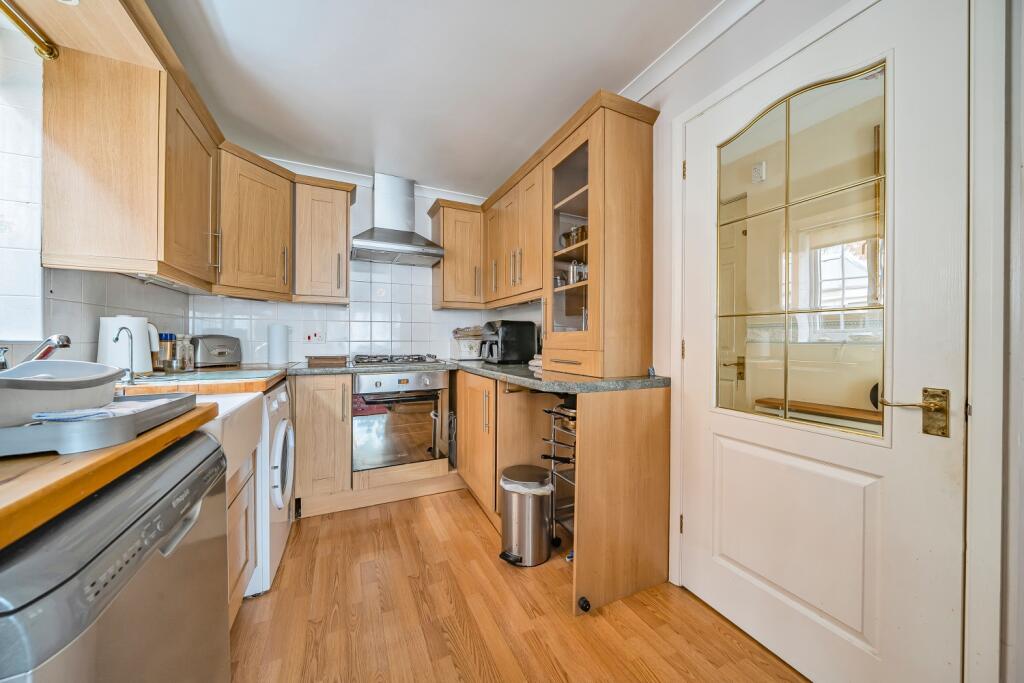 House in Hawkinge, Gibraltar - More