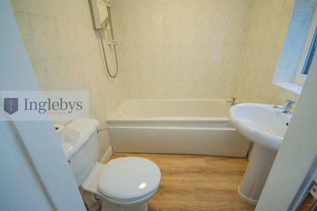 House in Stockton-on-Tees - More