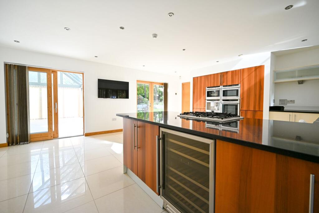 House in Bournemouth, St. Leonards and St. Ives - More