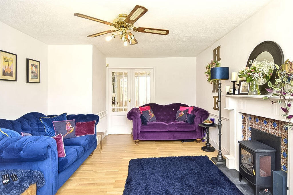 Thompson Close, Willenhall photo 4