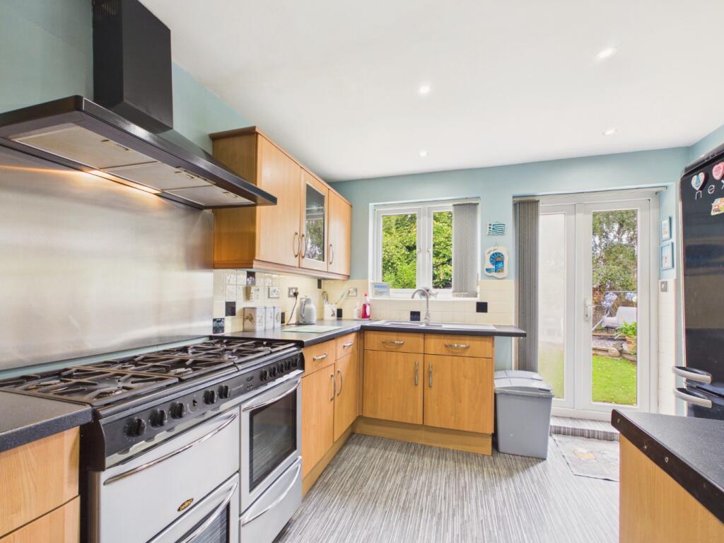 House in Beverley, Molescroft - More