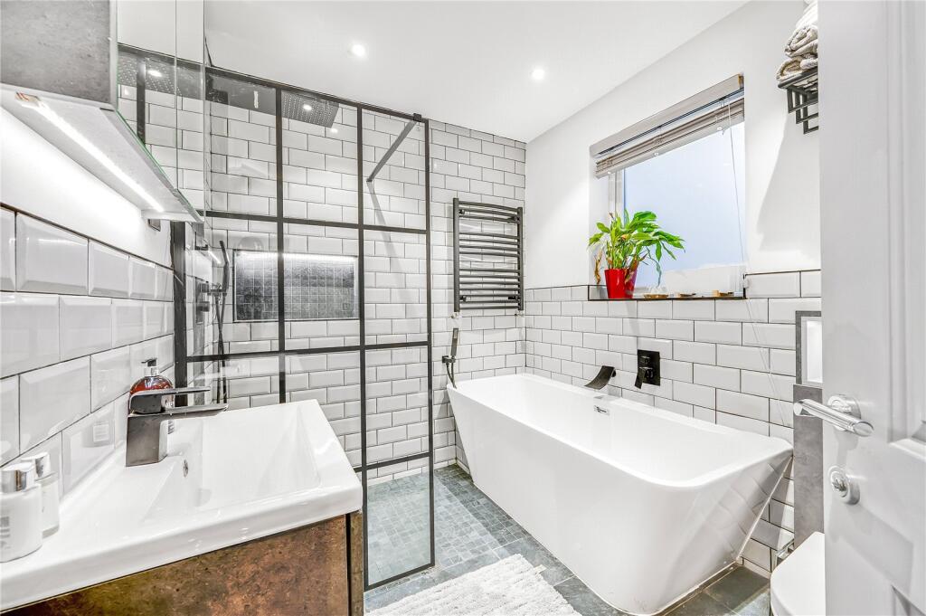 Querrin Street, London, SW6 - More