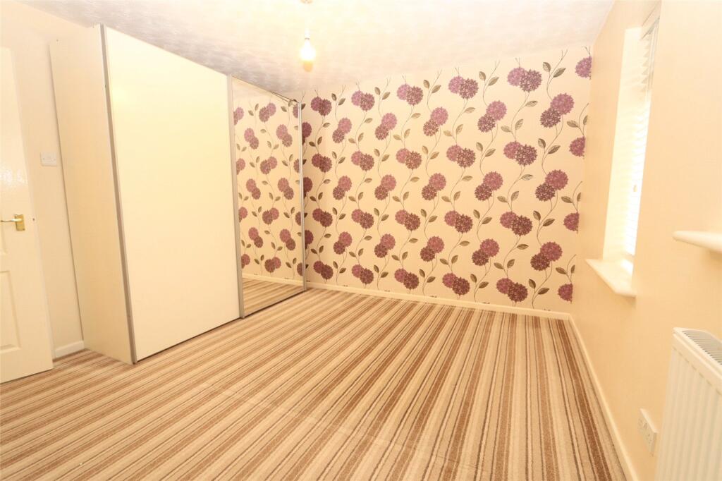 House in Milton Keynes, Walnut Tree, Walton - View 4