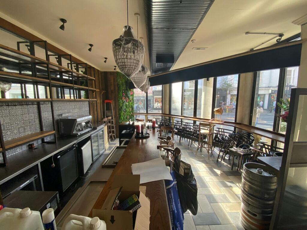 North Road 165 Brighton 6.jpg