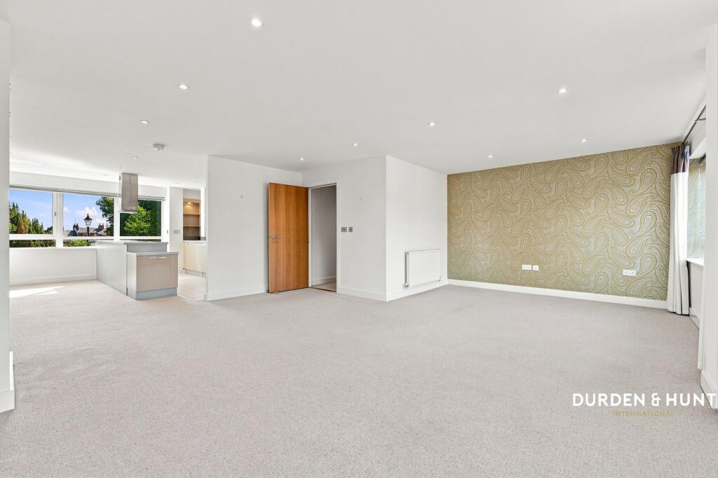 Apartment in Colchester, Essex - View 3