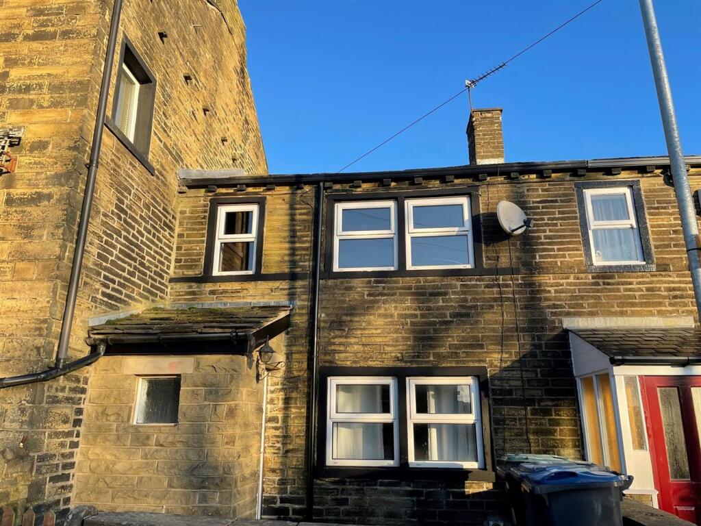 Main image of property: Hill Top Road, Thornton