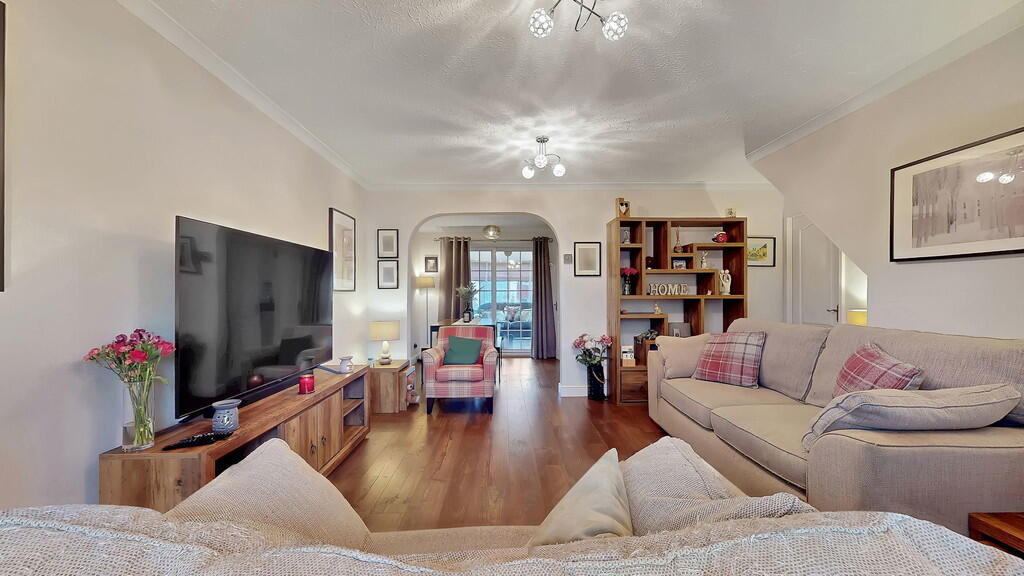 Hawthorn Avenue, Erskine photo 4