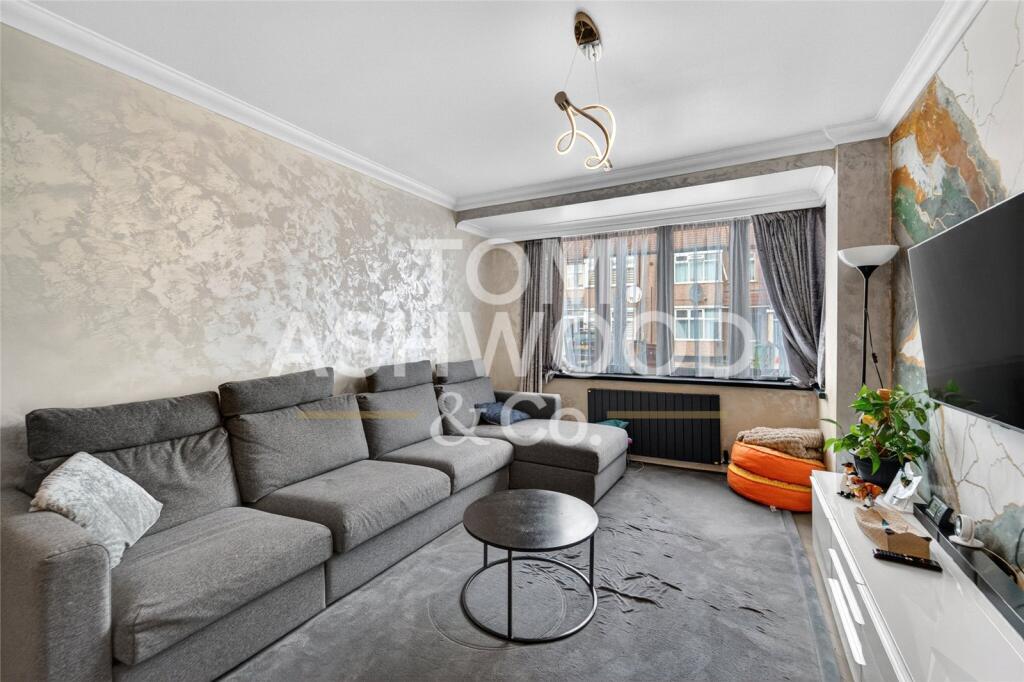 House in London - View 6