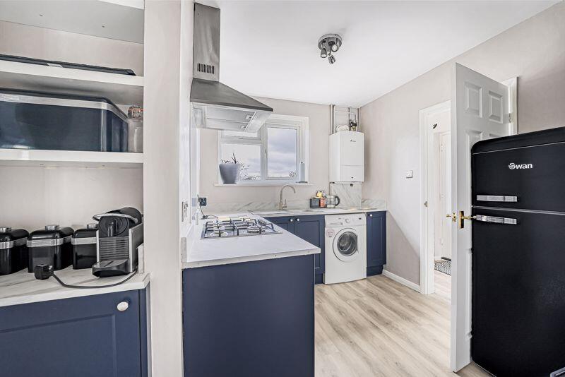 Apartment in London - View 5