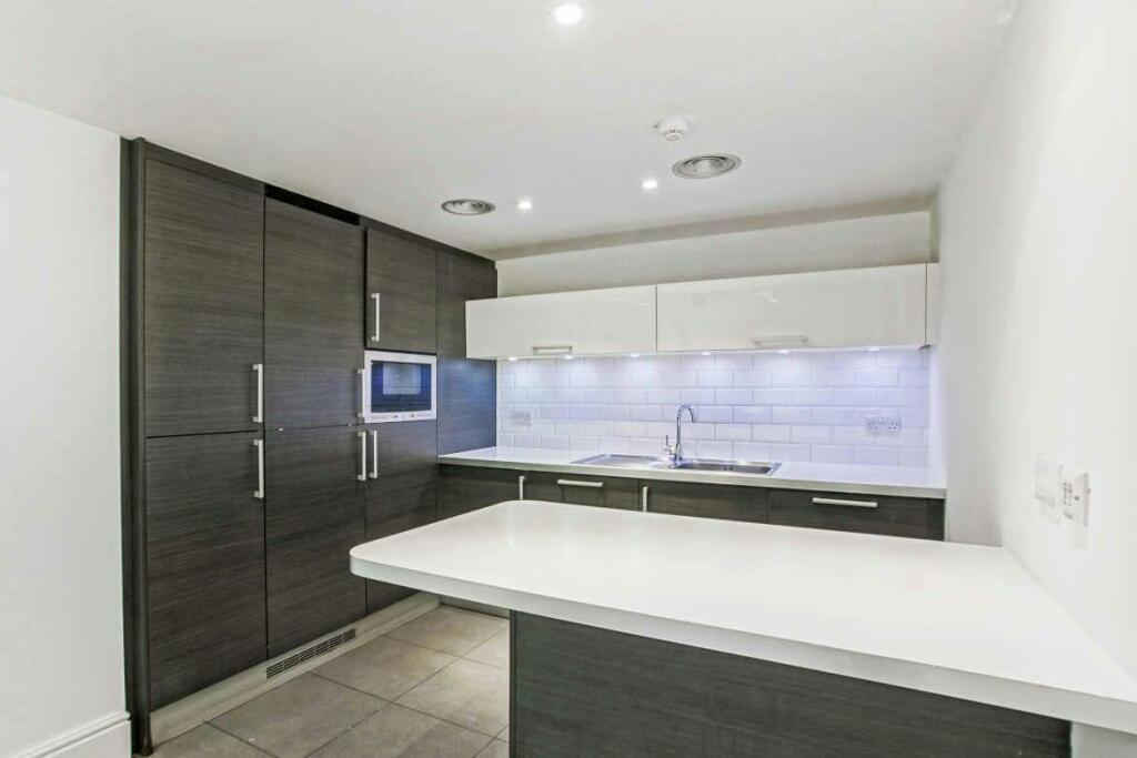 Cosmopolitan House