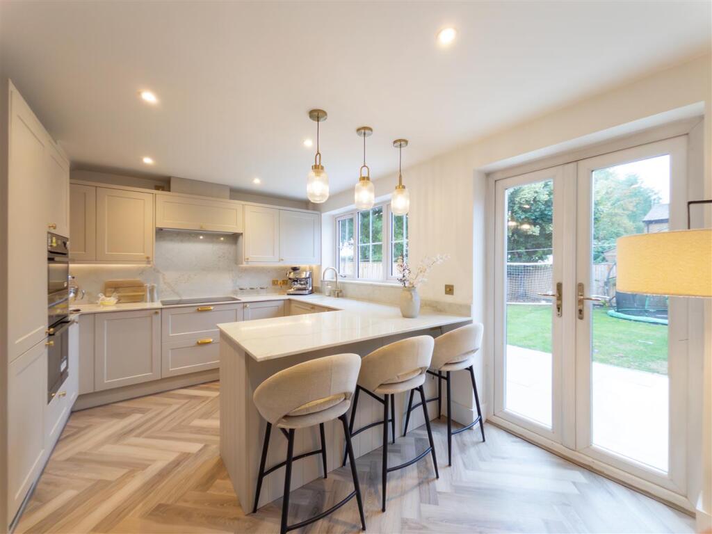 House in Swindon, Melksham Without - View 4