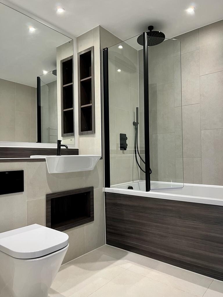 Apartment in Birmingham, West Midlands - View 5