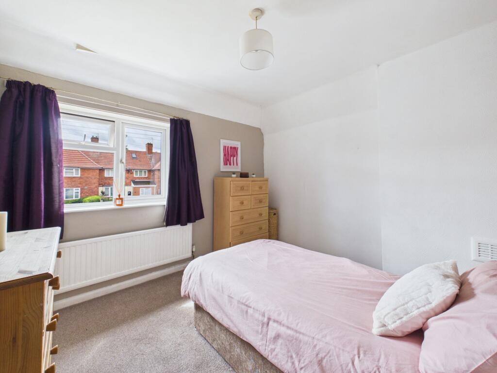House in Nottingham, Aspley - More