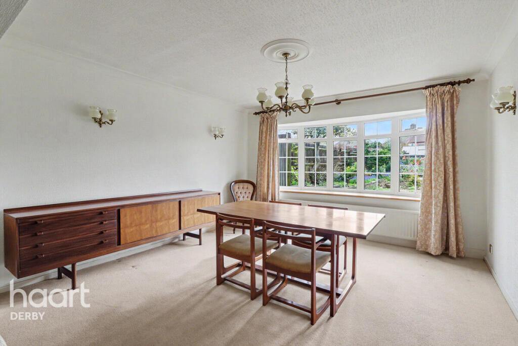 Lambourne Avenue, Ashbourne photo 2