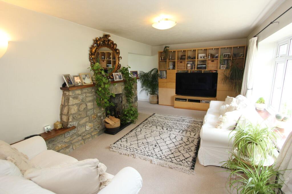 House in Boverton, Llantwit Major - View 5