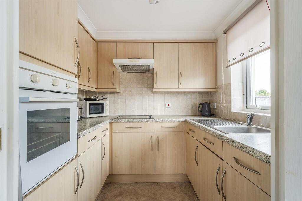 Apartment in Test Valley, Rooksbury Mill, Andover - More