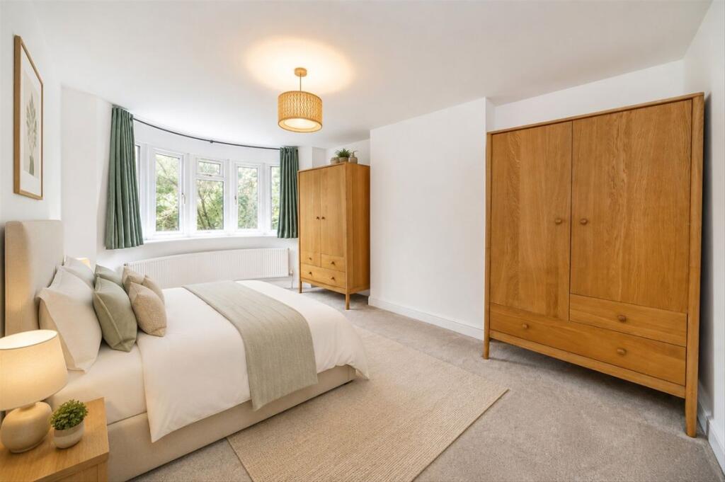 Apartment in London - View 5