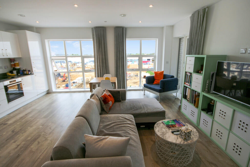 Apartment in Cambridge - View 2