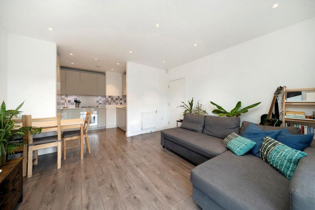 Apartment in London - View 4